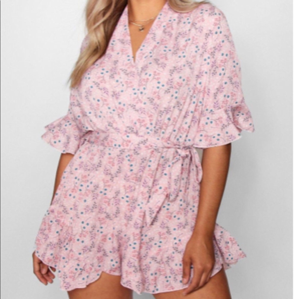BRAND NEW WITH TAGS BooHoo Ruffle Romper